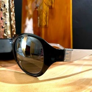 AUTHENTIC FENDI SUNGLASSES